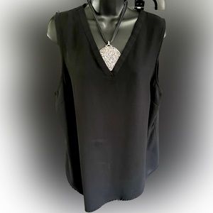Apartment 9 Black Shirt Size XL